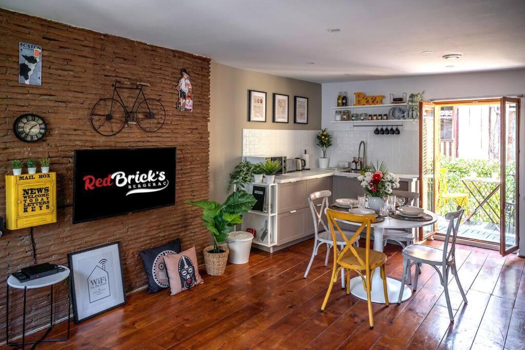 Redbrick'S Bergerac, Au Coeur Du Centre Historique Lägenhet Exteriör bild